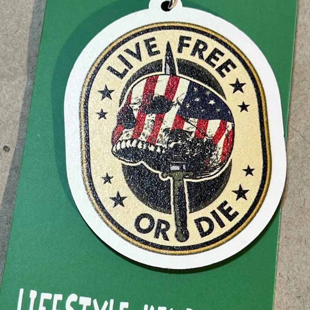 Strategic Retail Partners Live Free or Die Keychain Skull US Flag Dagger NEW